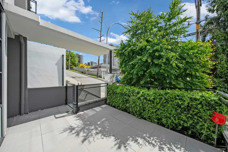1017 QUEBEC STREET - photo 3 of 35