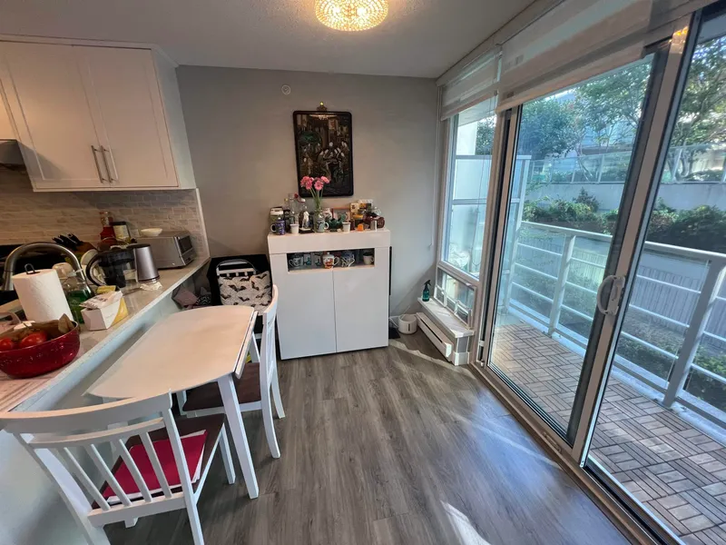 501 8280 LANSDOWNE ROAD - photo 4 of 16