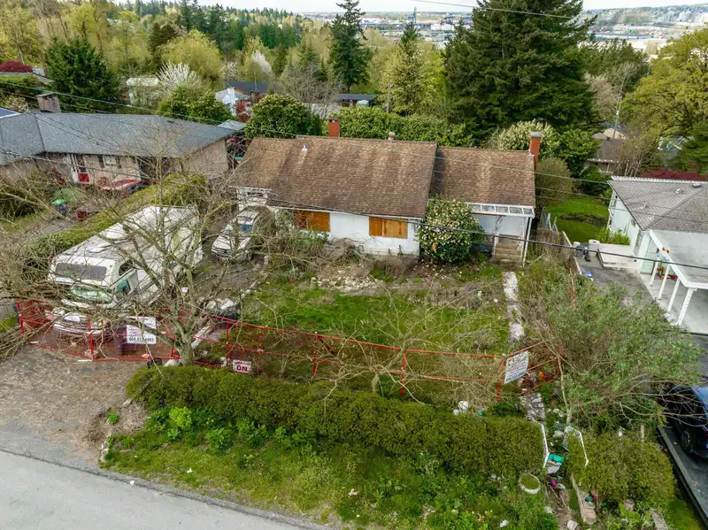 10259 124A STREET - photo 1 of 15