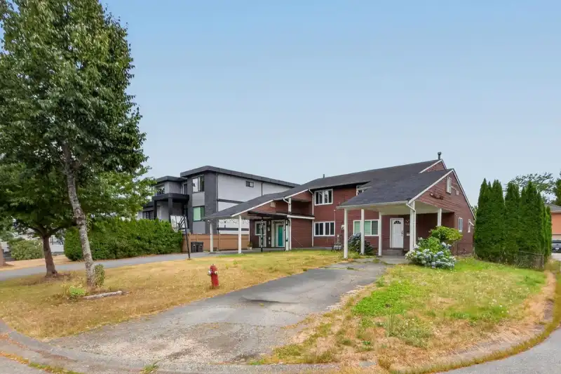 9443 132A STREET - photo 1 of 2