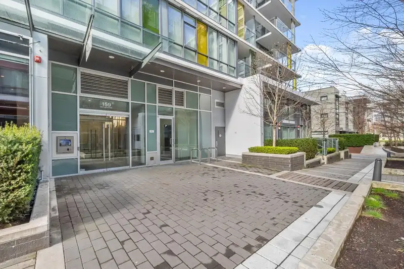 311 159 W 2ND AVENUE - photo 2 of 29