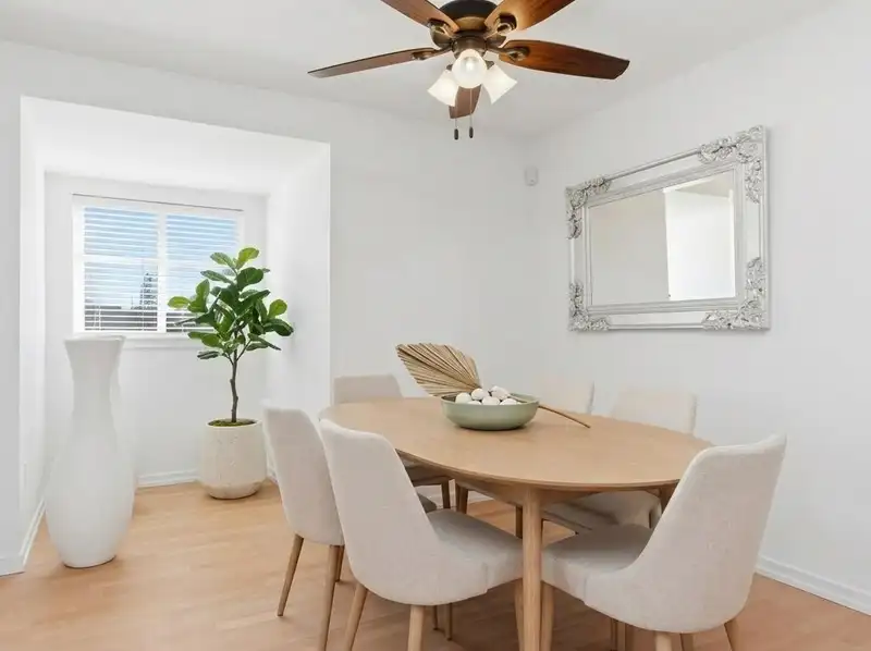 409 15621 MARINE DRIVE - photo 2 of 25
