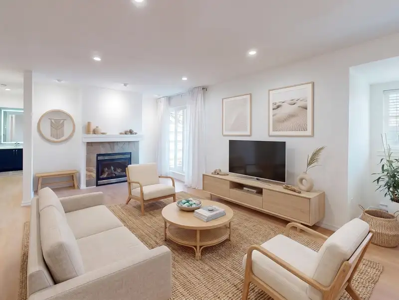 409 15621 MARINE DRIVE - photo 3 of 25