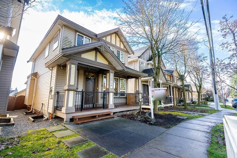 12920 60 AVENUE - photo 2 of 25