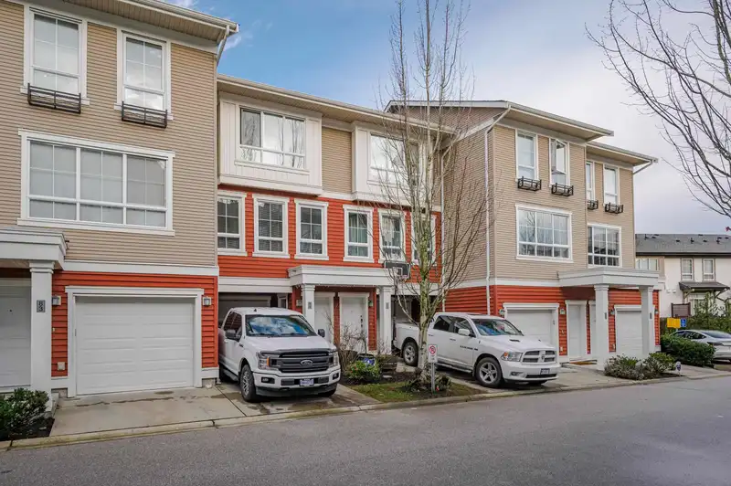 84 19505 68A AVENUE - photo 1 of 39