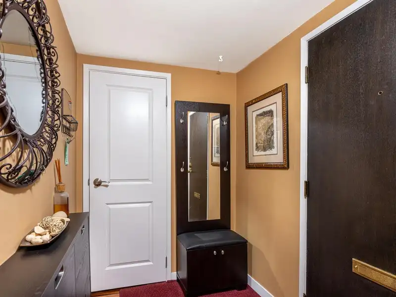 114 155 E 5TH STREET - photo 4 of 20