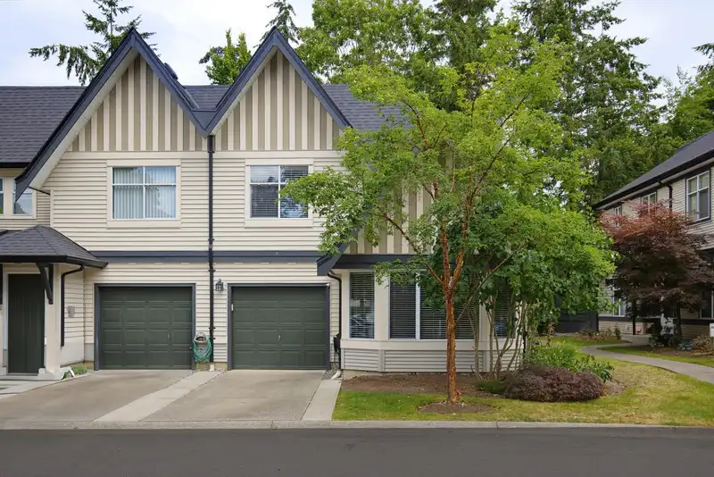 5 18883 65TH AVENUE - photo 1 of 34