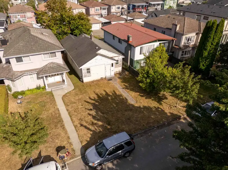 4712 ARGYLE STREET - photo 4 of 15