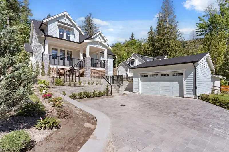 43360 BLUE GROUSE LANE - photo 2 of 40