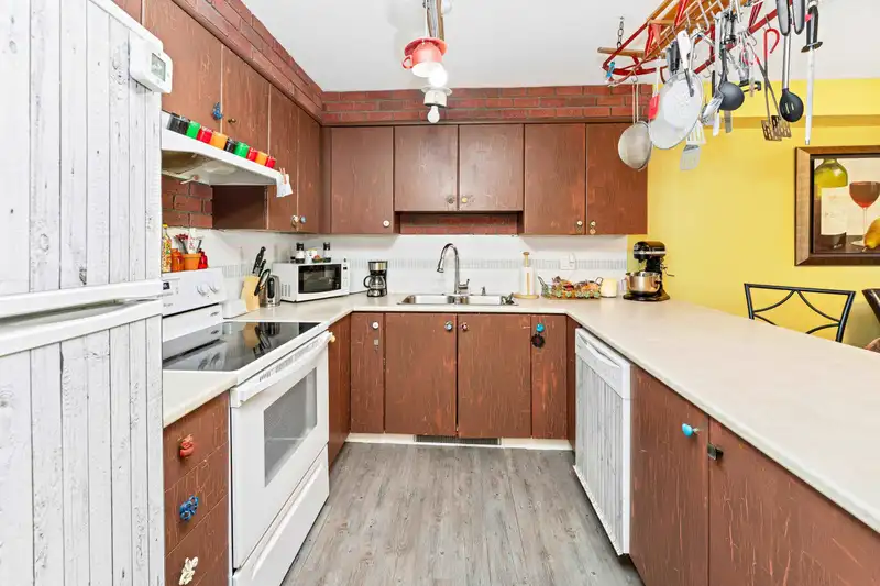 306 12238 224 STREET - photo 2 of 21