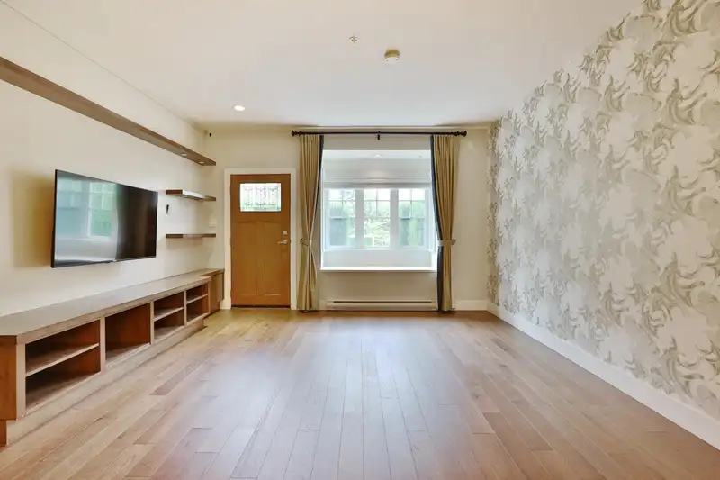 1459 TILNEY MEWS - photo 4 of 30