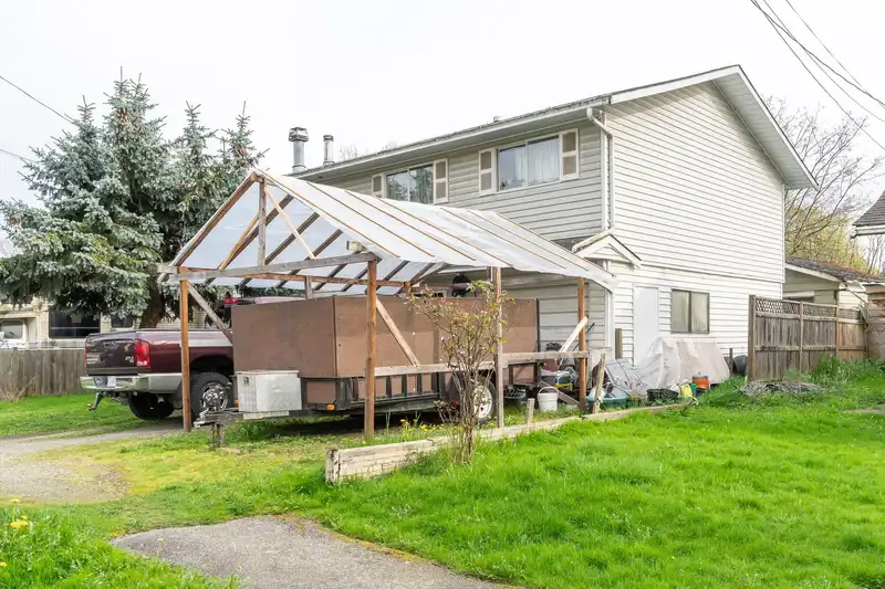 12652 114TH AVENUE - photo 2 of 2