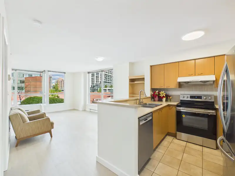 611 6028 WILLINGDON - photo 1 of 18