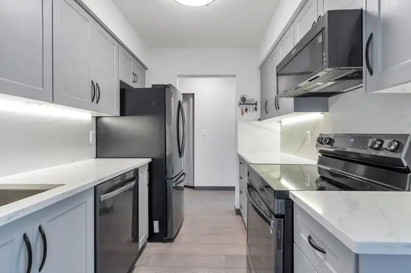 605 3740 ALBERT STREET - photo 1 of 28