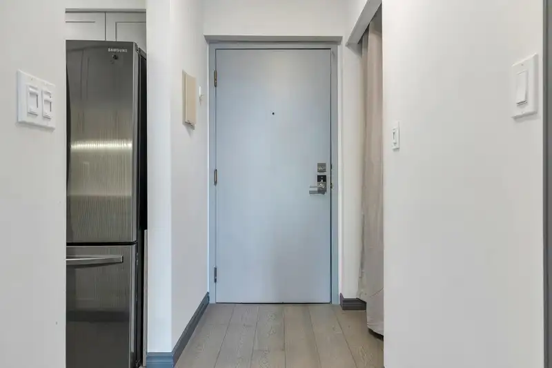 605 3740 ALBERT STREET - photo 4 of 28