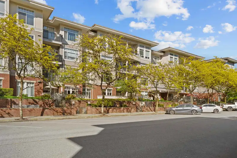 116 2353 MARPOLE AVENUE - photo 2 of 37