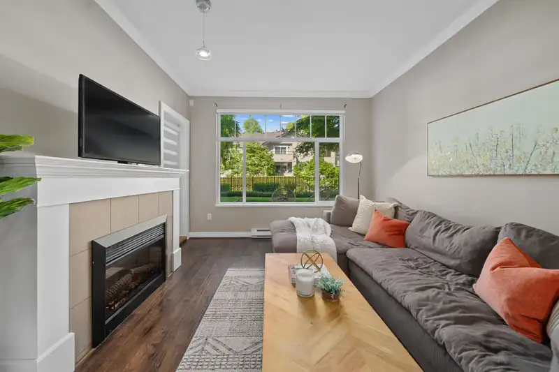 116 2353 MARPOLE AVENUE - photo 4 of 37