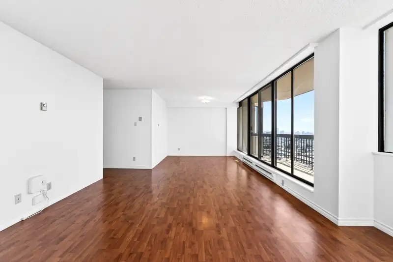 2105 6540 BURLINGTON AVENUE - photo 4 of 16