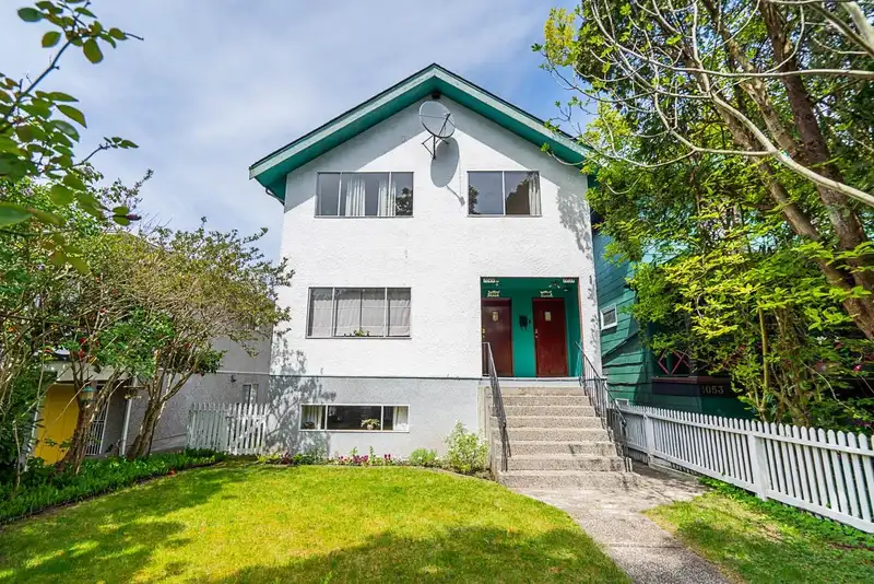 1049 E 11TH AVENUE - photo 2 of 40