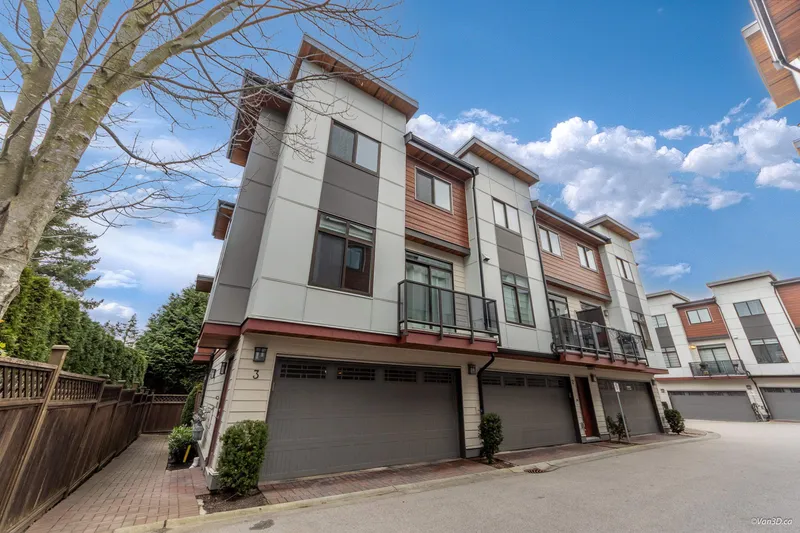 3 15885 16 AVENUE - photo 2 of 25