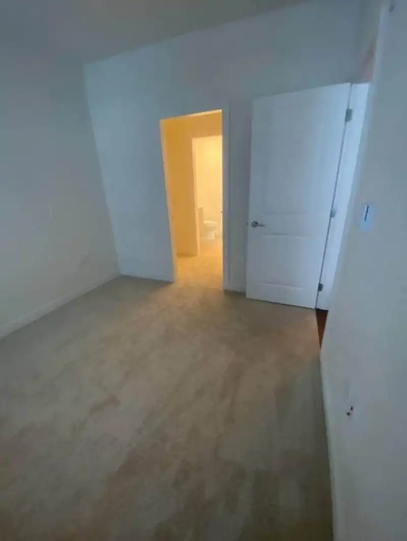 A406 20834 80 AVENUE - photo 3 of 21