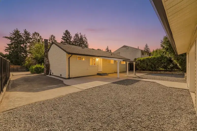 11055 ORIOLE DRIVE - photo 2 of 33