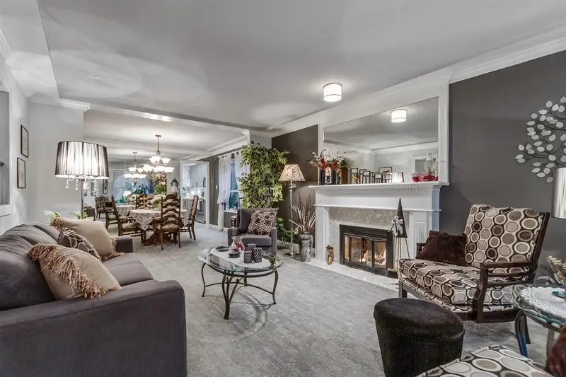 23 6061 W BOUNDARY DRIVE - photo 4 of 25