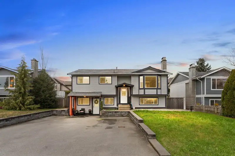 27123 34A AVENUE - photo 1 of 40