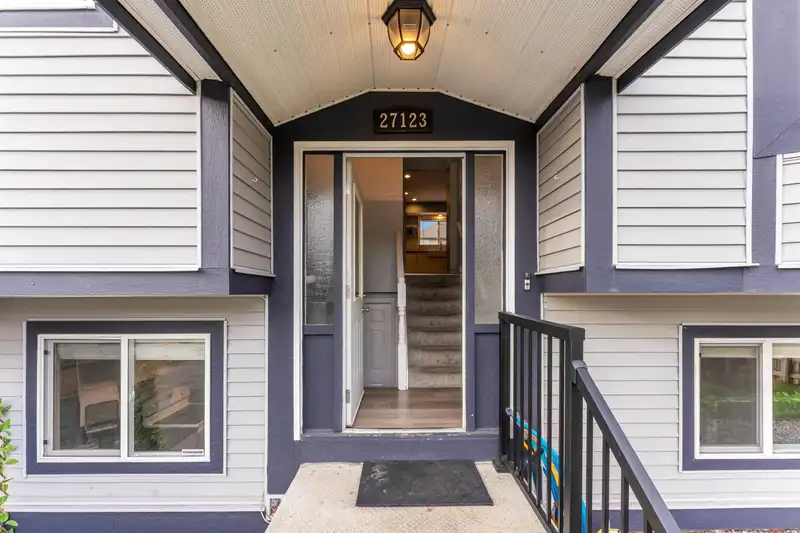 27123 34A AVENUE - photo 4 of 40