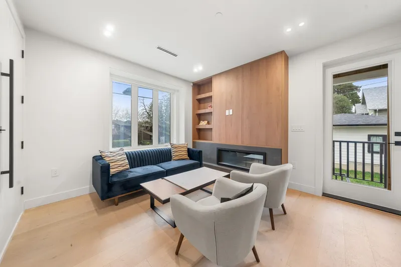 3483 ADANAC STREET - photo 3 of 25