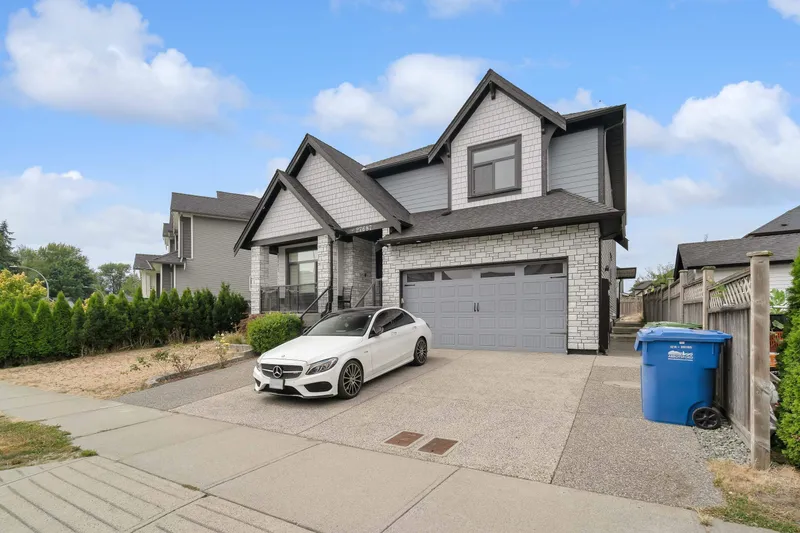 27687 RAILCAR CRESCENT - photo 1 of 25