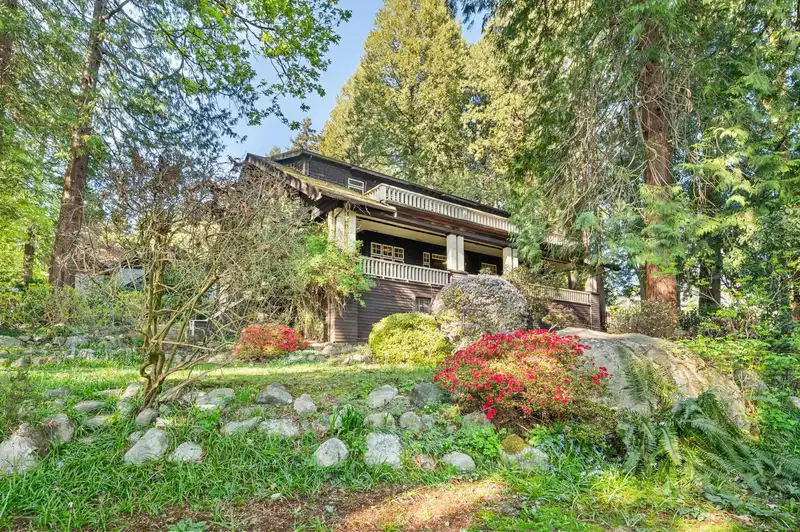 6376 COLLINGWOOD STREET - photo 1 of 12