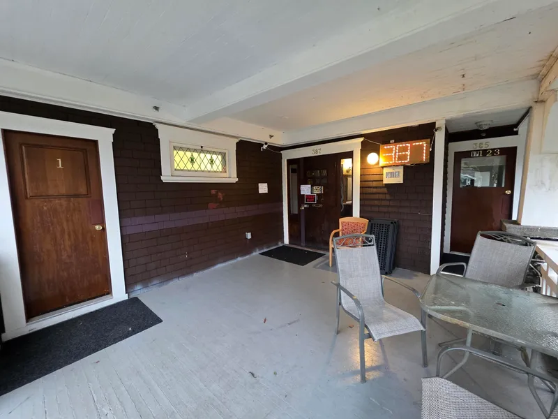 387 W 13TH AVENUE - photo 3 of 20