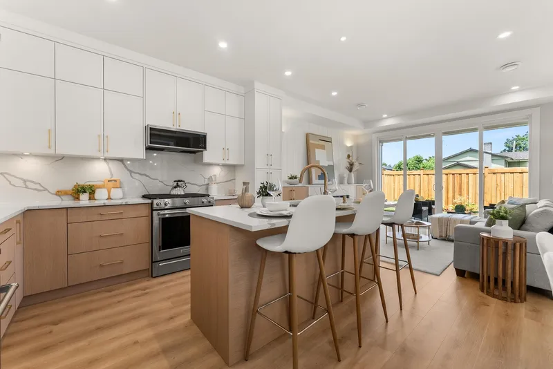 11811 DUNFORD ROAD - photo 2 of 25