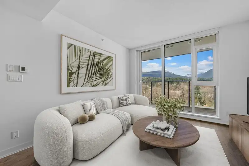 1308 1471 HUNTER STREET - photo 1 of 34