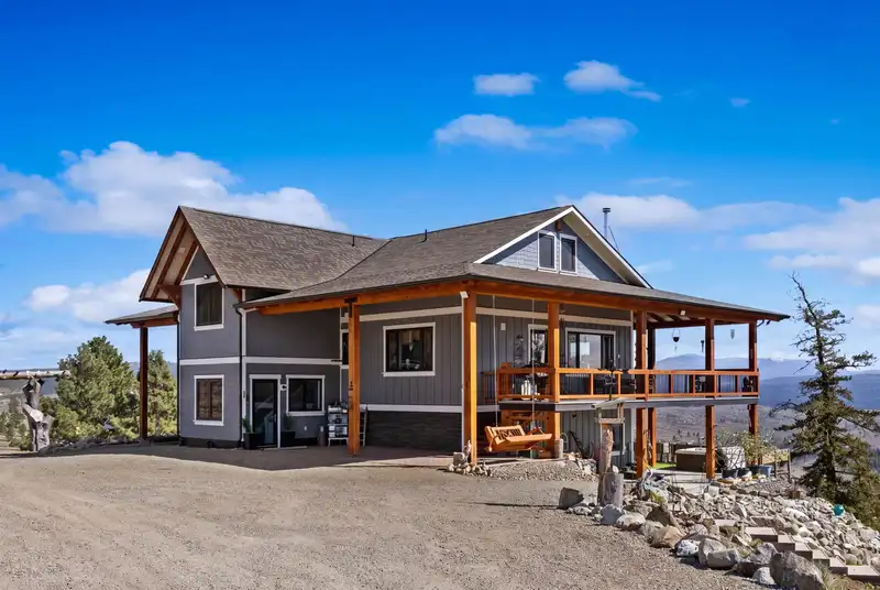 137 EAGLE POINT - photo 1 of 40