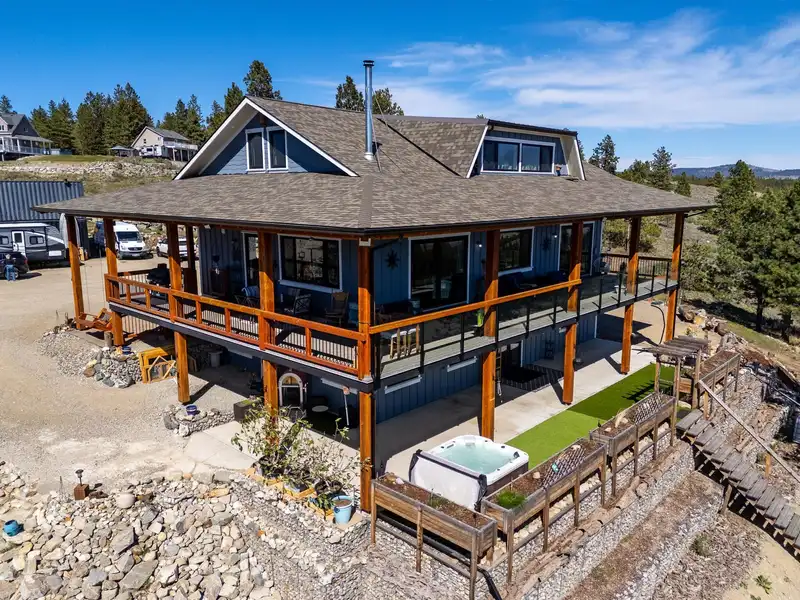 137 EAGLE POINT - photo 3 of 40