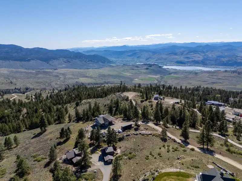 137 EAGLE POINT - photo 4 of 40