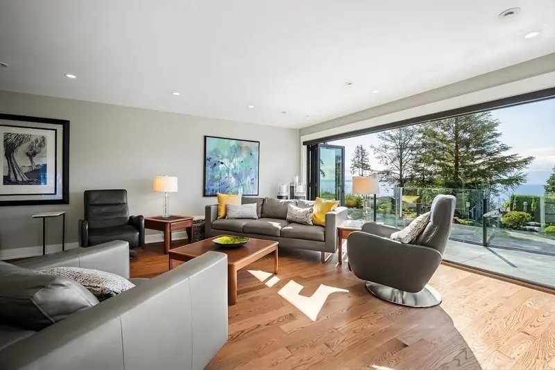 13387 13A AVENUE - photo 4 of 25