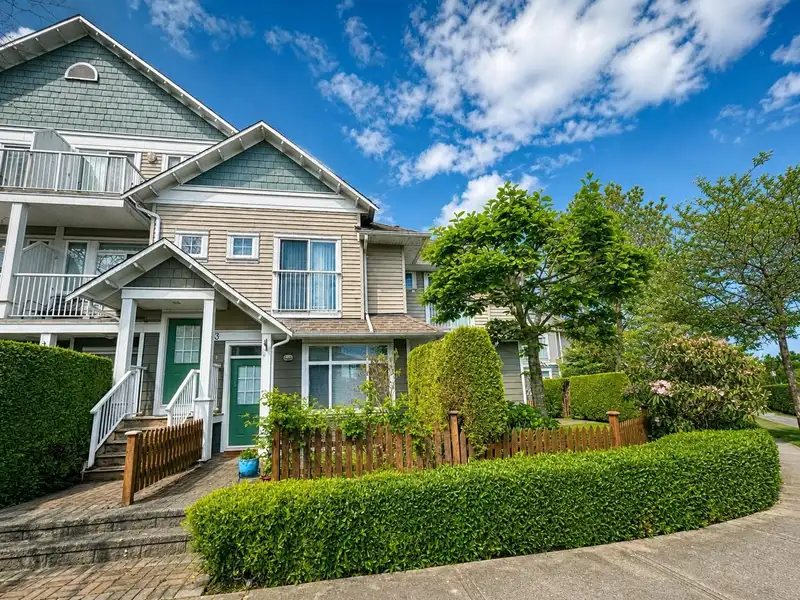 52 6300 LONDON ROAD - photo 1 of 17