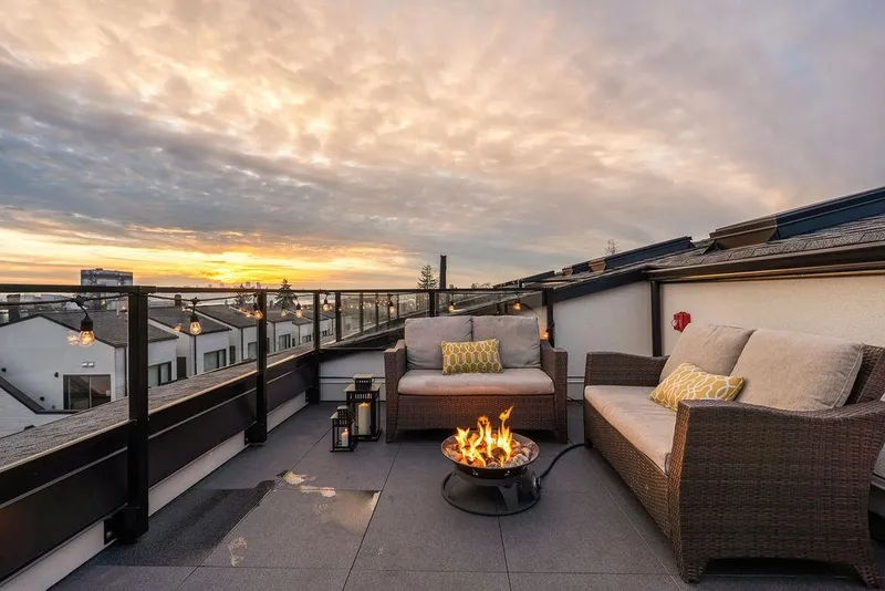 223 650 E 2ND STREET - photo 1 of 25