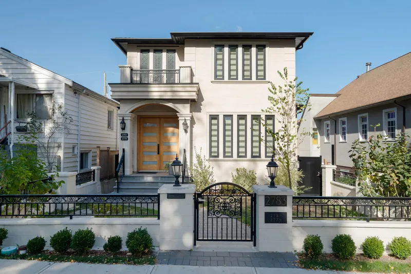 2783 E 27TH AVENUE - photo 1 of 25