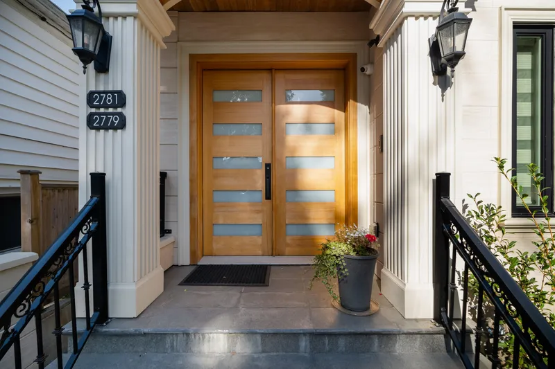 2783 E 27TH AVENUE - photo 2 of 25