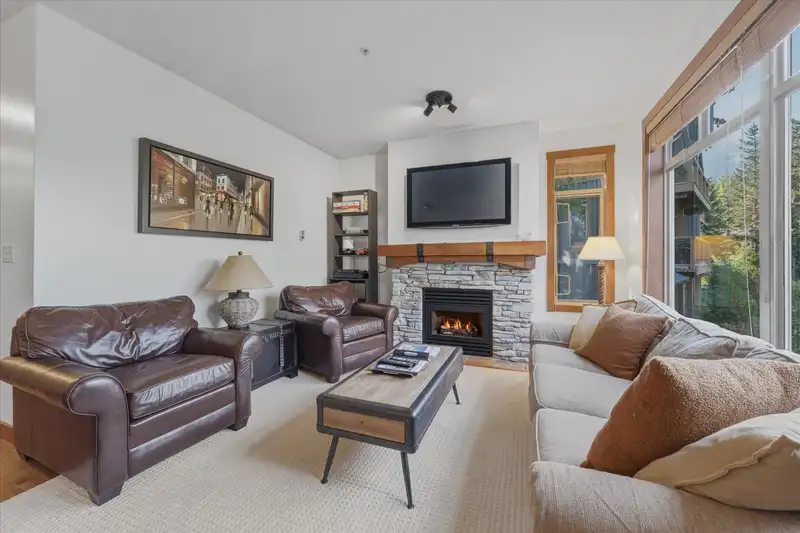 25 2301 TALUSWOOD PLACE - photo 3 of 36