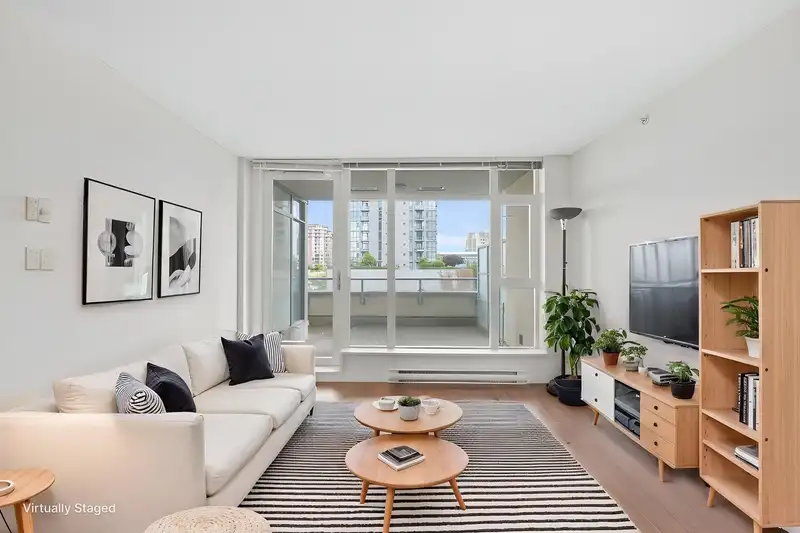 509 8068 WESTMINSTER HIGHWAY - photo 1 of 18