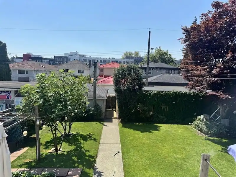 156 W 47TH AVENUE - photo 2 of 21