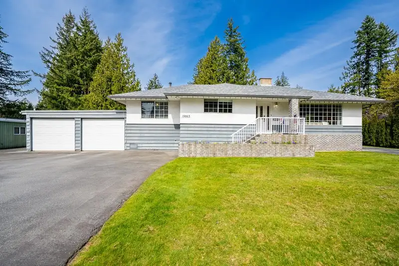 19863 36 AVENUE - photo 1 of 38