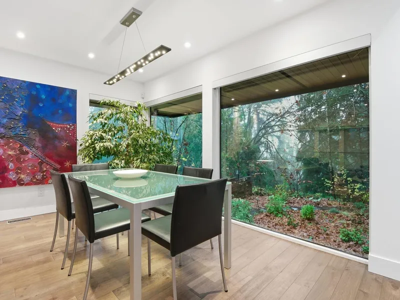 1381 CHINE CRESCENT - photo 3 of 23