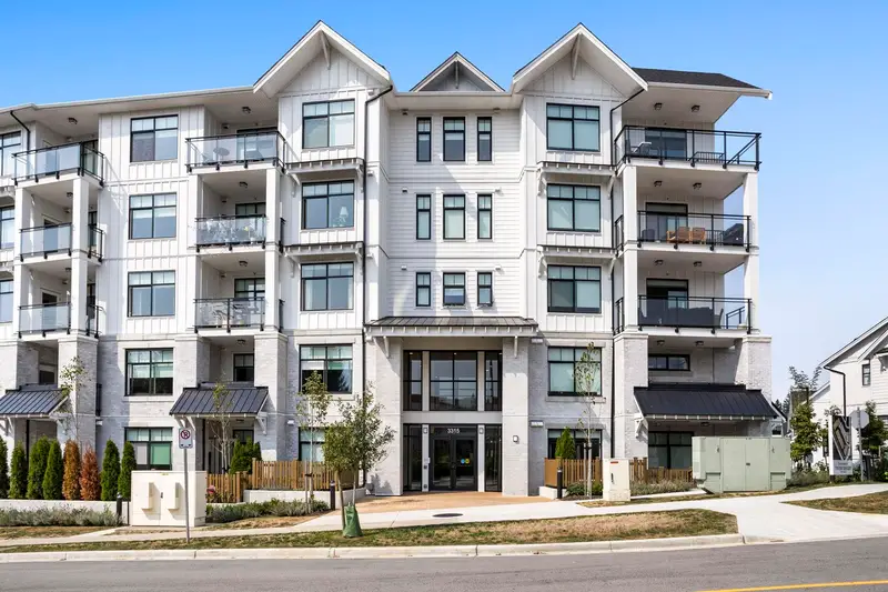 307 3315 148 STREET - photo 1 of 21