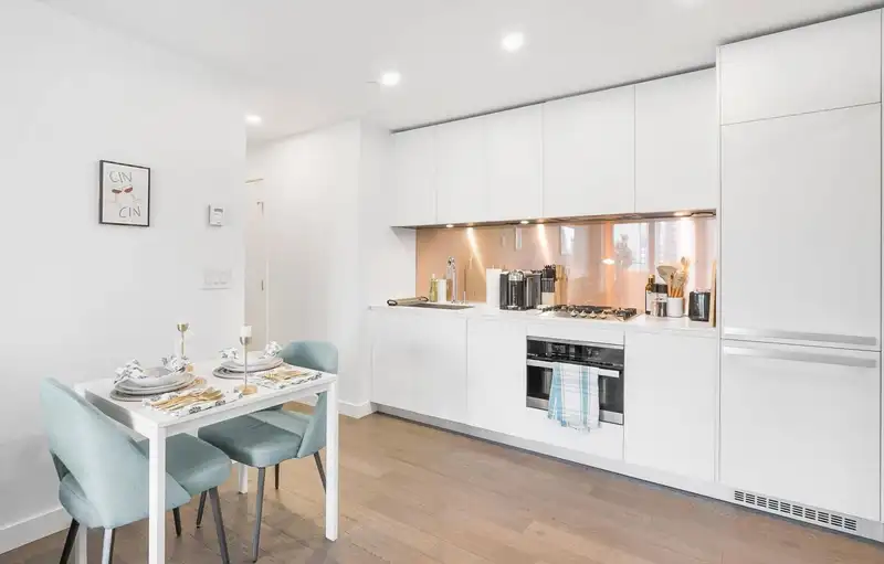 2509 1480 HOWE STREET - photo 3 of 28